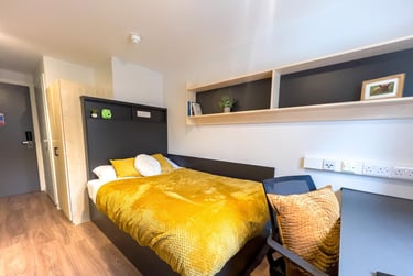 1 bed flat, Lady Lawson Street, Tollcross, Edinburgh, EH39DH - Image 3